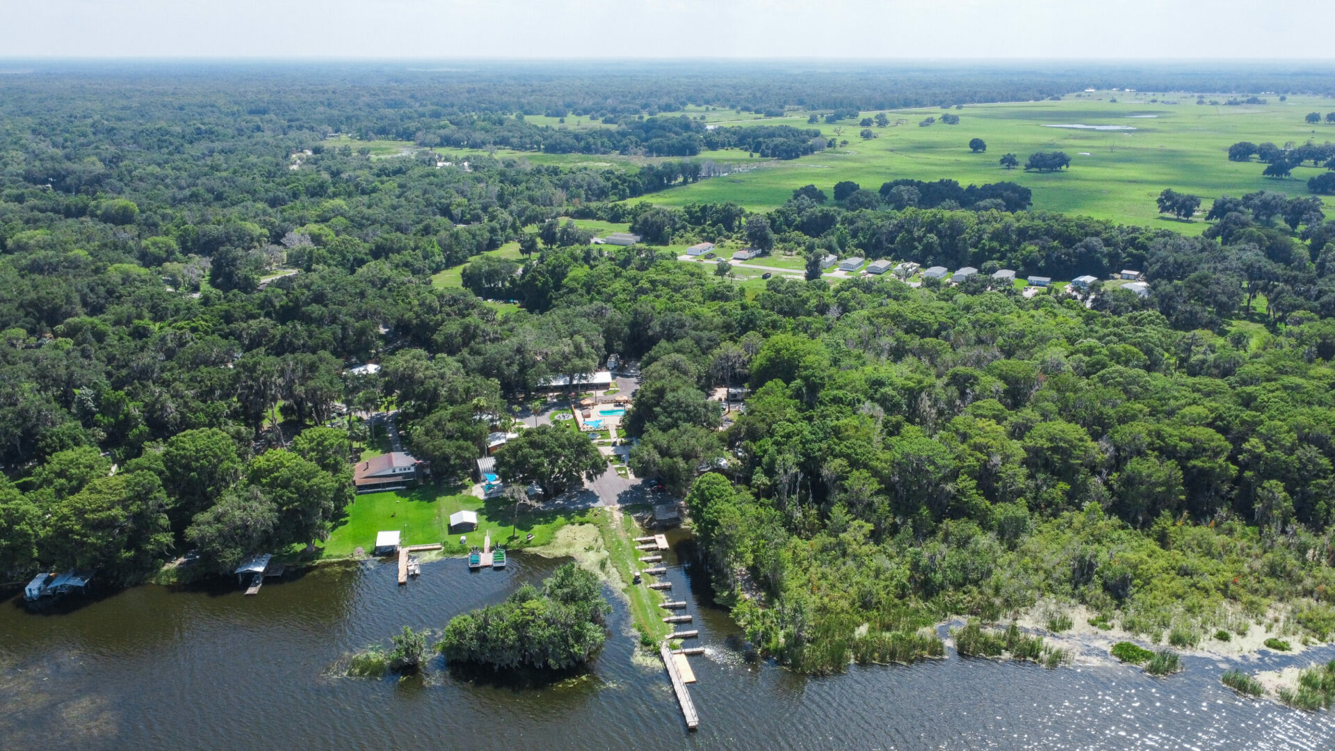 Escape to Paradise: Idlewild Lodge & RV Park, Your Florida Oasis